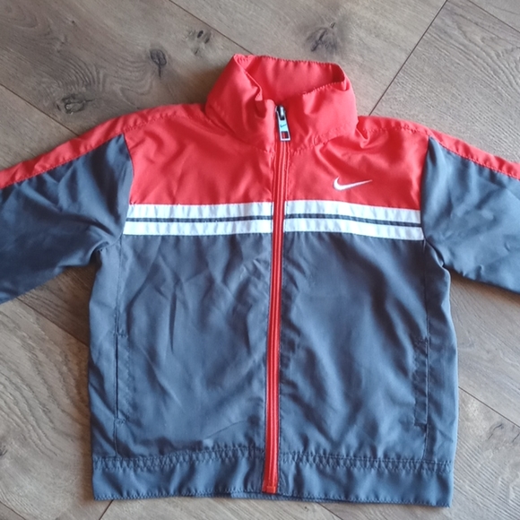 Nike 2-Piece Track Suit - Picture 3 of 11